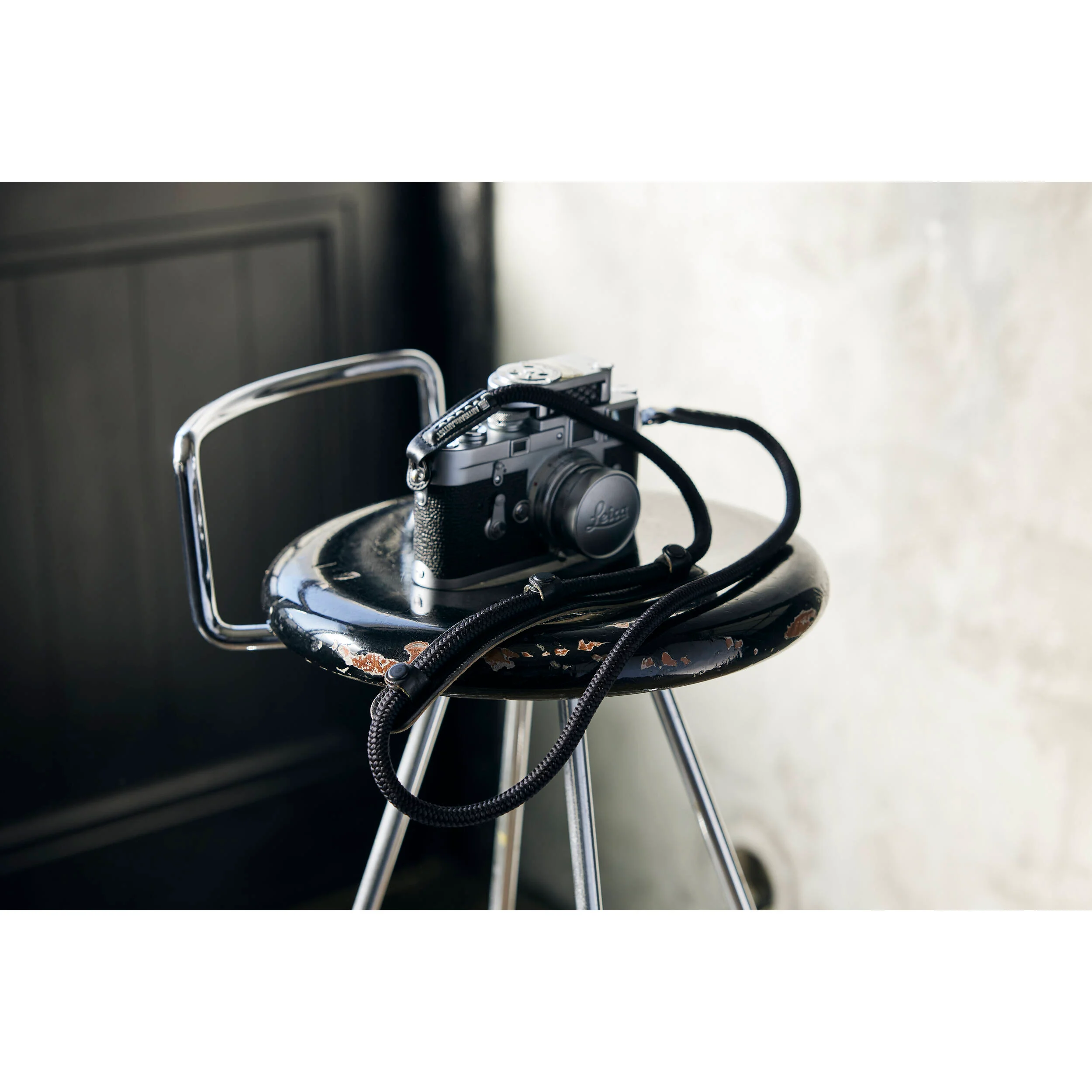 Artisan & Artist ACAM-301N Silk Cord Strap (Black, 38.6") - Image 3
