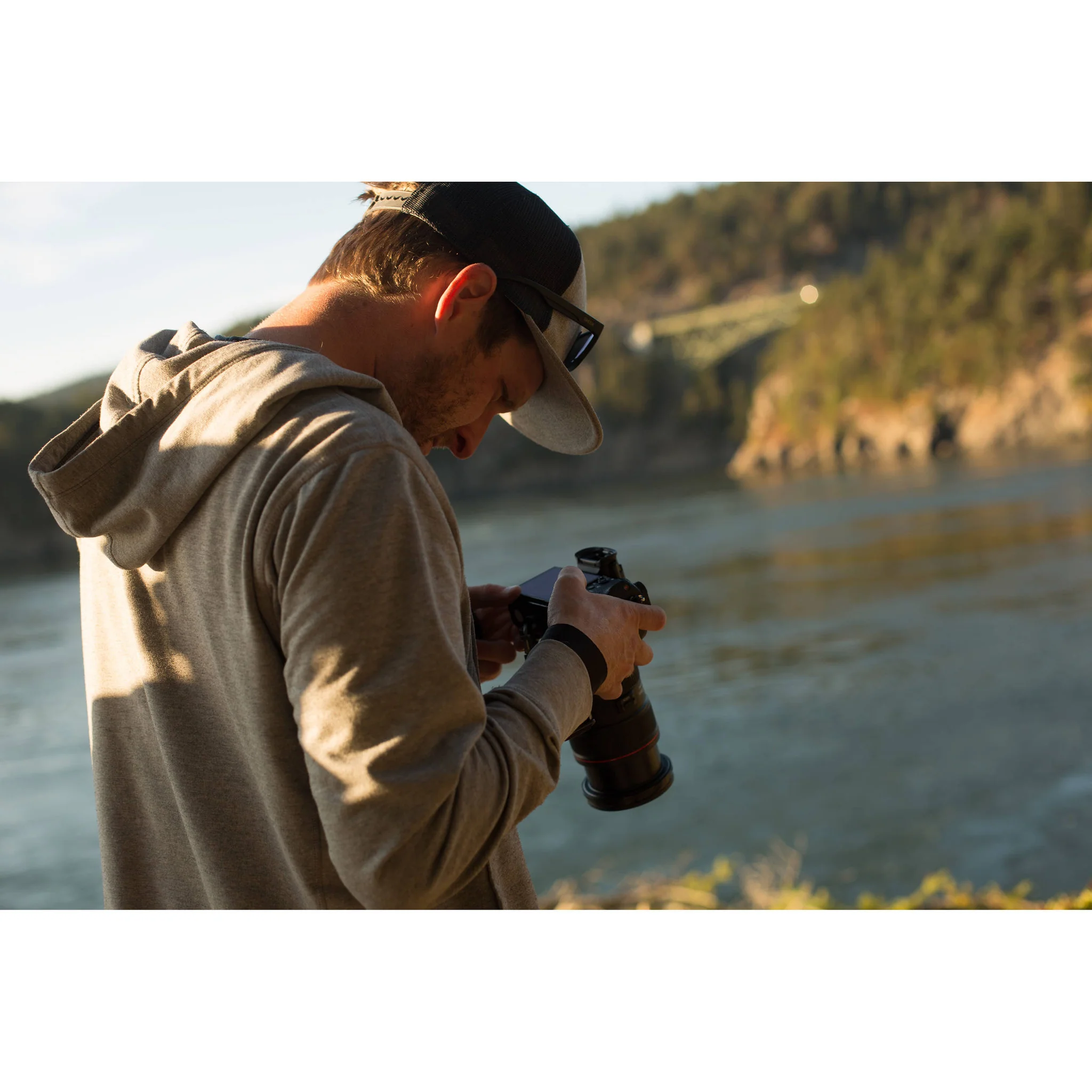 BlackRapid Wrist Breathe Camera Strap with FR-5 FastenR Breathe - Image 3