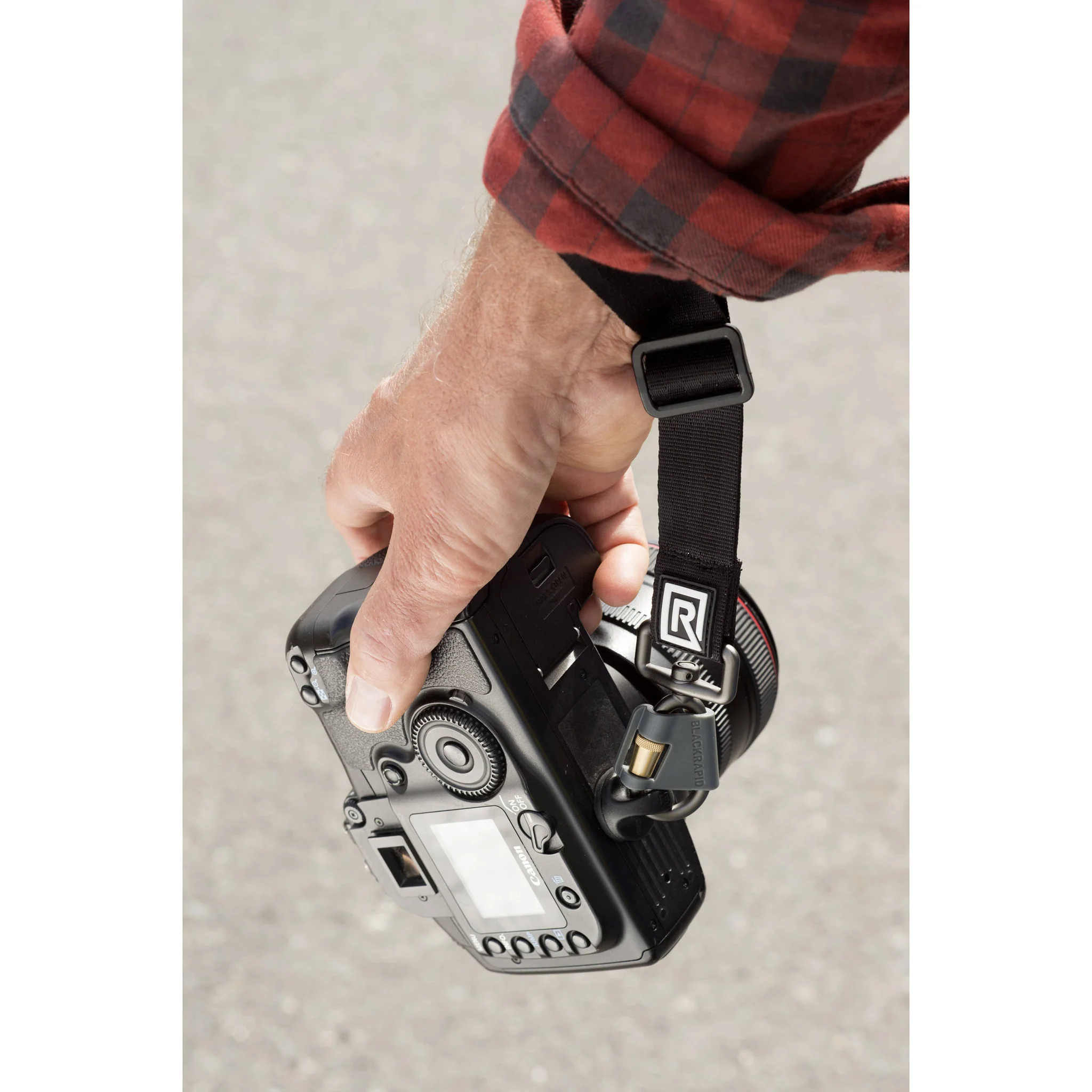 BlackRapid Wrist Breathe Camera Strap with FR-5 FastenR Breathe - Image 4