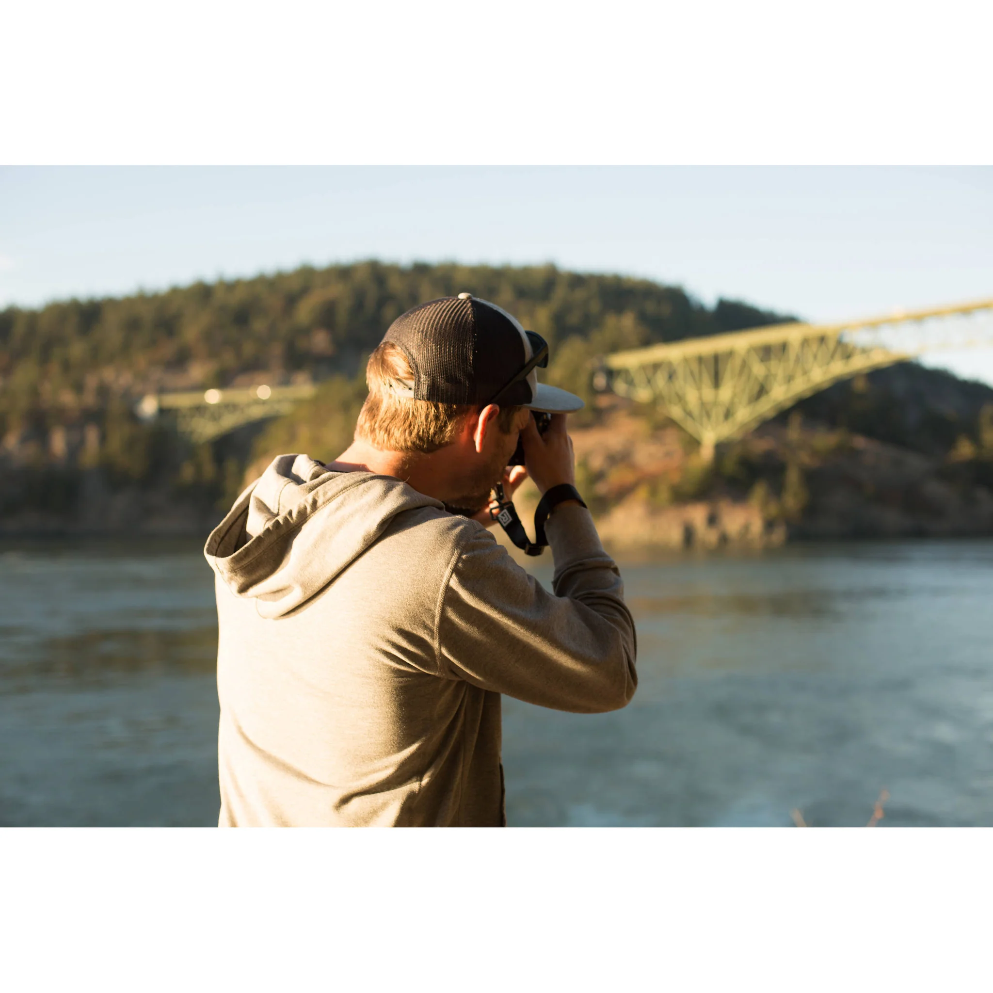 BlackRapid Wrist Breathe Camera Strap with FR-5 FastenR Breathe - Image 7