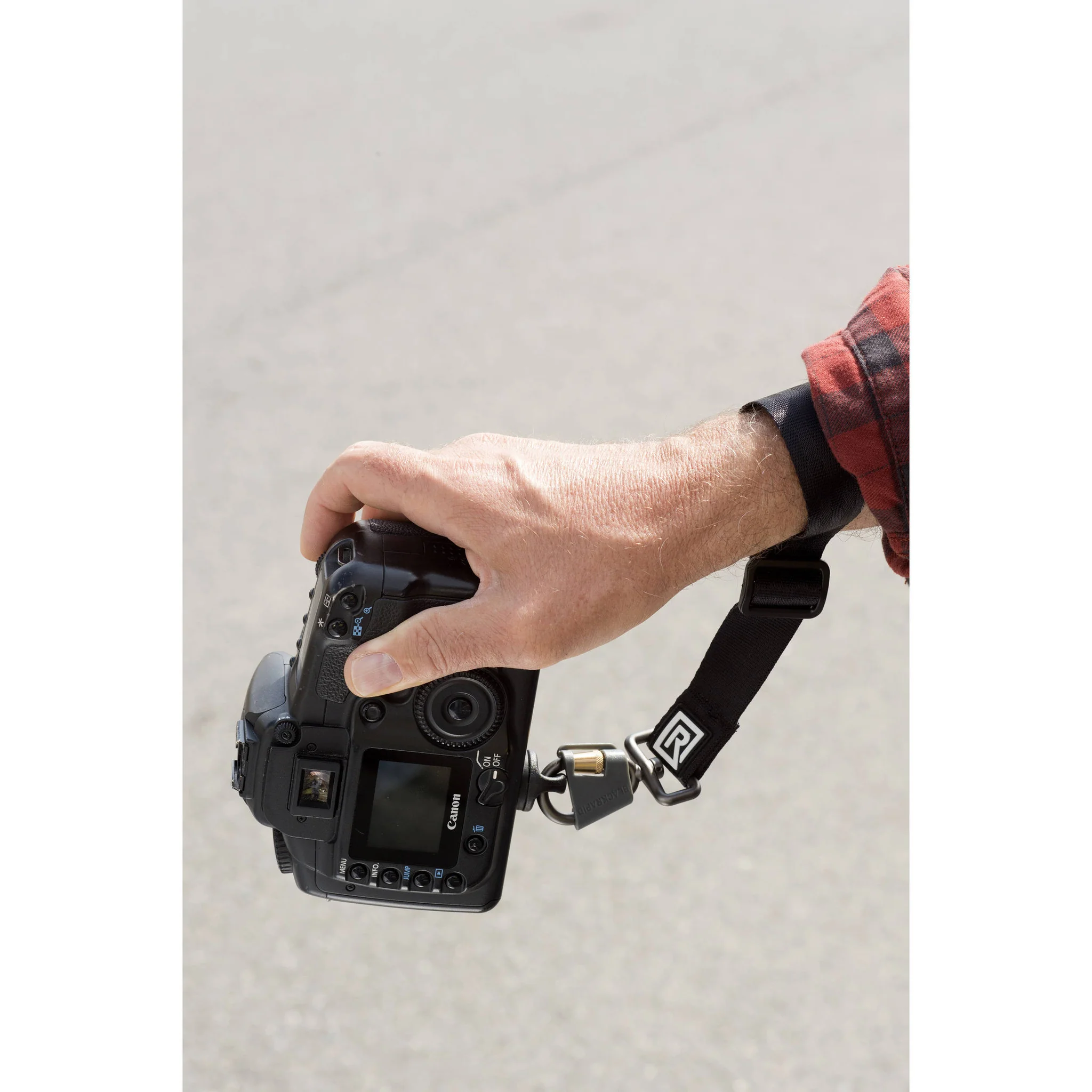 BlackRapid Wrist Breathe Camera Strap with FR-5 FastenR Breathe - Image 8