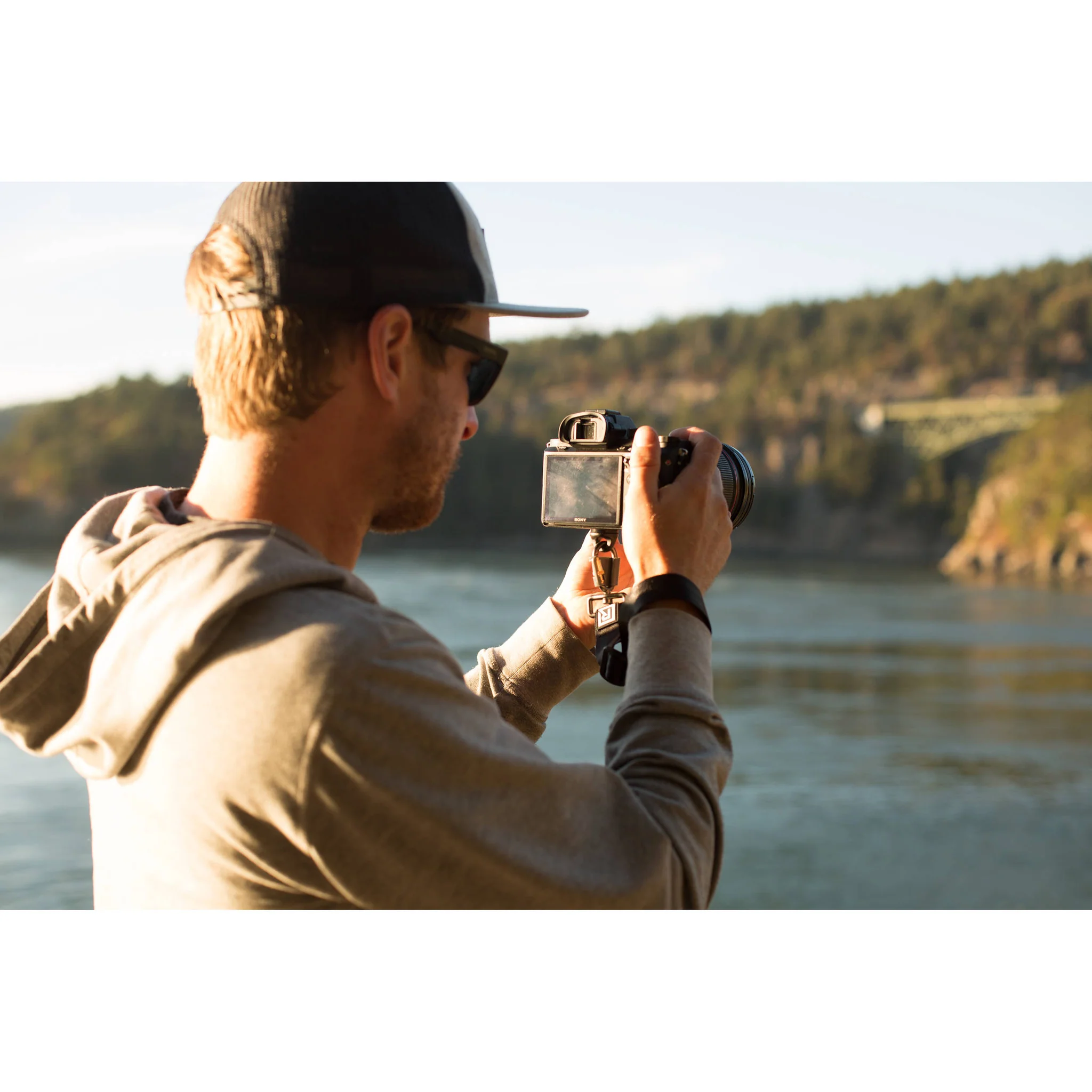 BlackRapid Wrist Breathe Camera Strap with FR-5 FastenR Breathe - Image 9