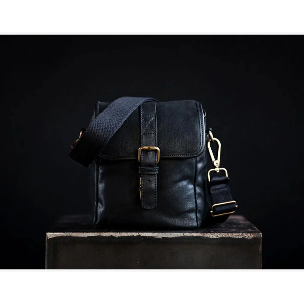 Bronkey Berlin Waxed Canvas Camera Bag (Black) - Image 3