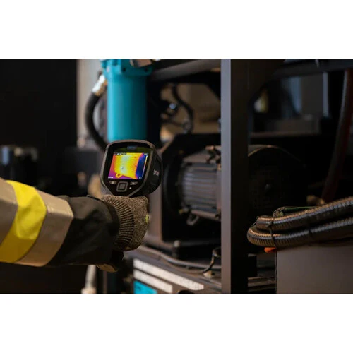 FLIR E8 Pro Thermal Imaging Camera - Image 6