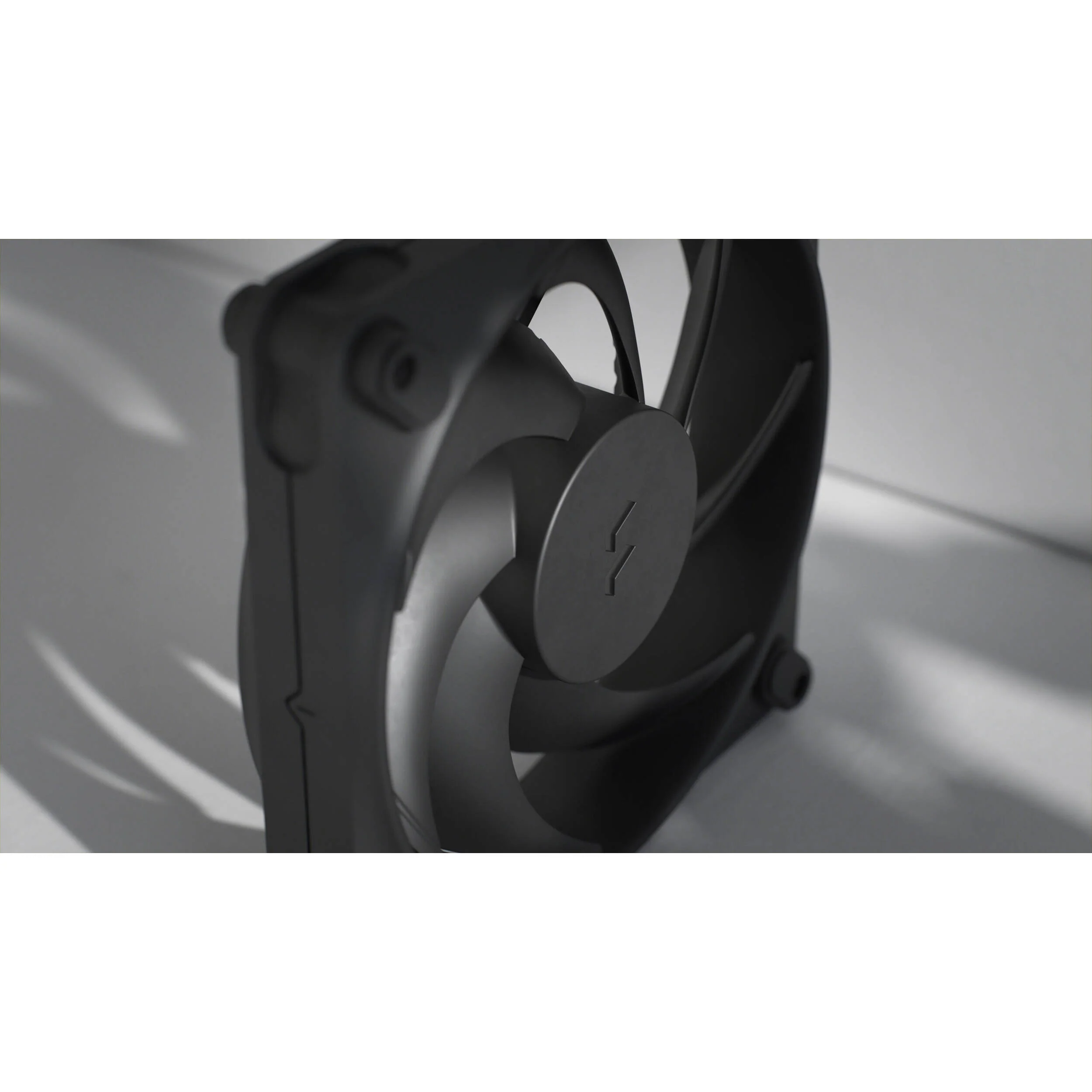 Fractal Design Momentum 12 RGB 120mm Fan (White) - Image 7