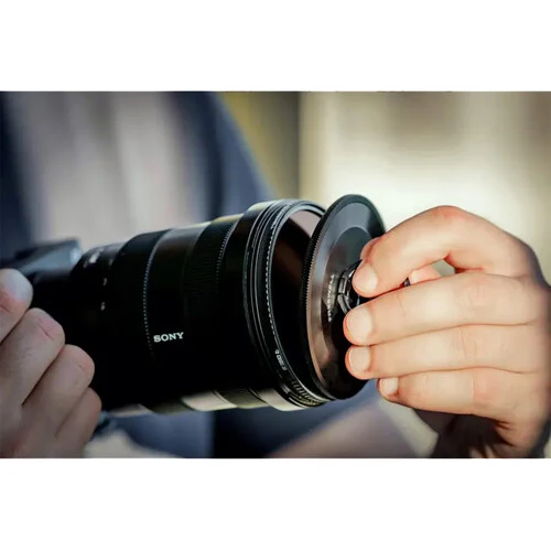 Freewell M2 Magnetic Quick Swap 1/4 Glow Mist Filter (77mm) - Image 6