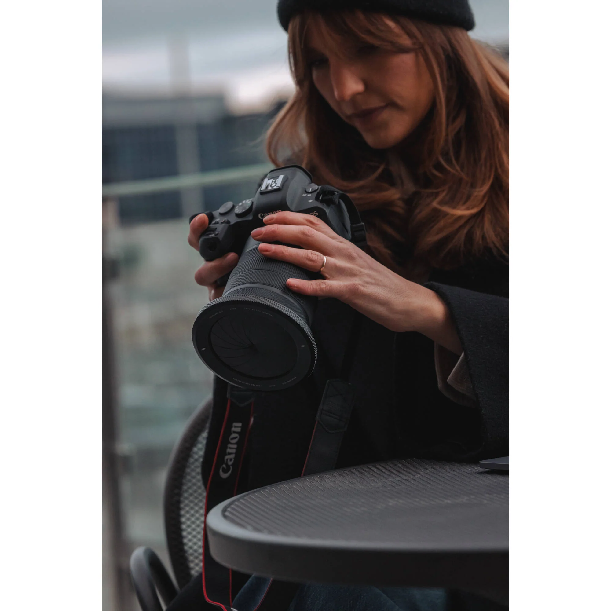 Holdland Iris Lens Cap (77mm) - Image 3