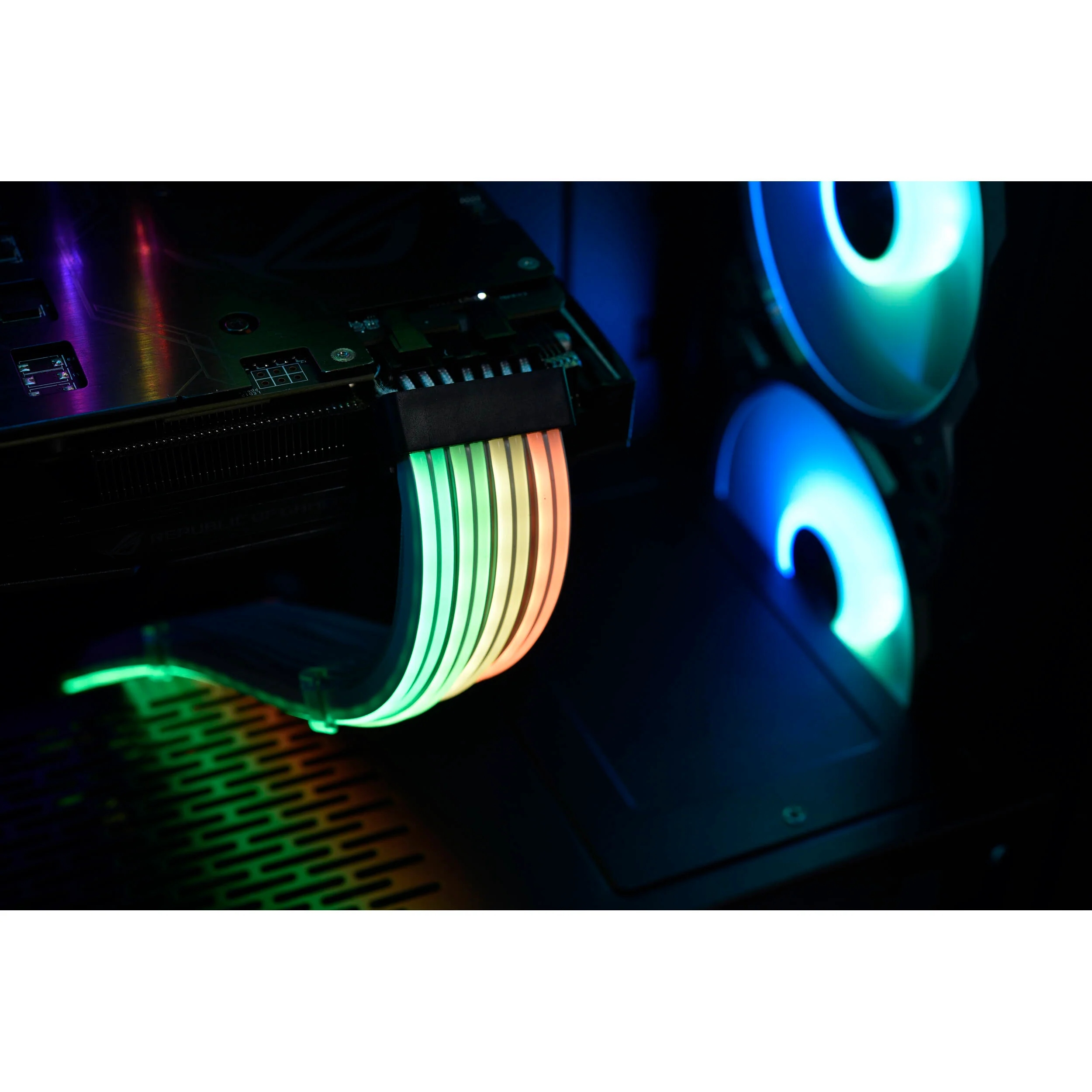 Lian Li Strimer Plus 8-Pin ARGB GPU Extension Cable - Image 5