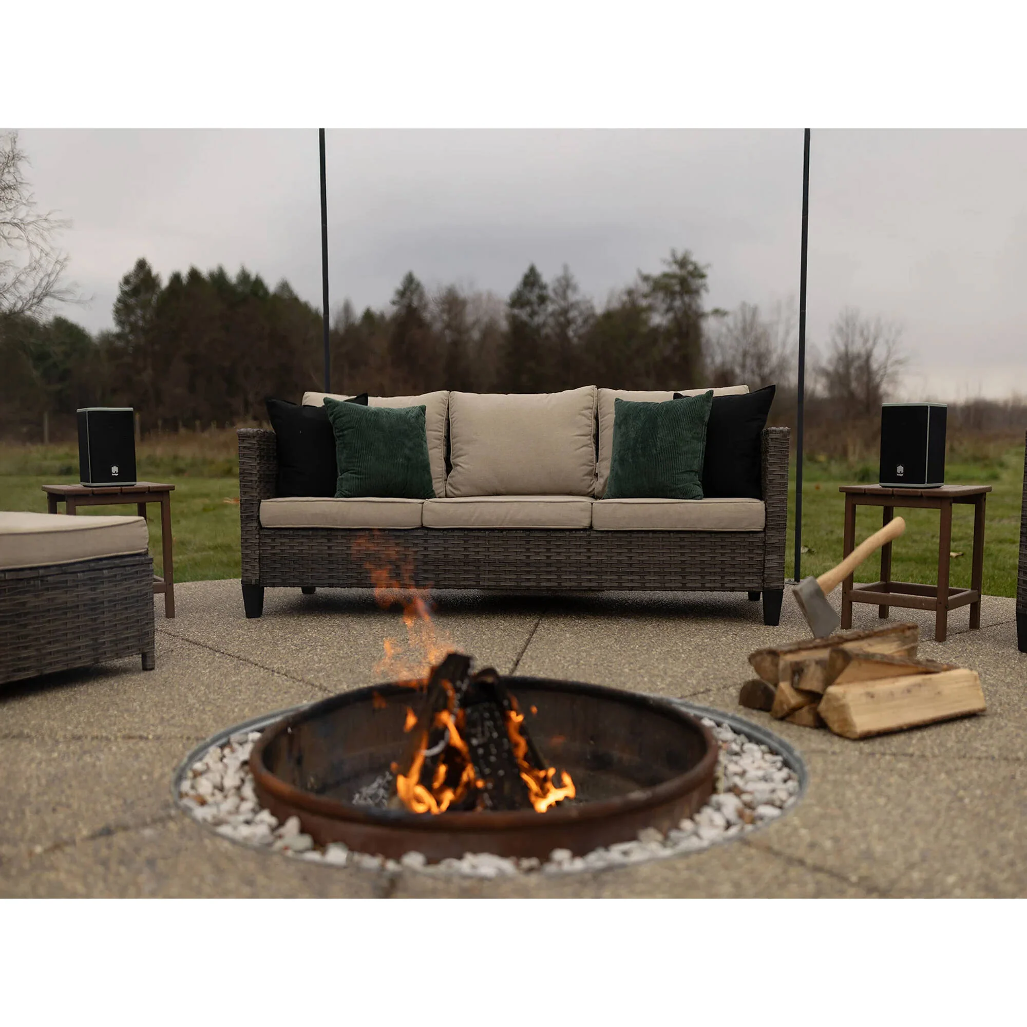 lodge Solar Speaker 4 Series 2 Bluetooth Outdoor Speaker - Image 6