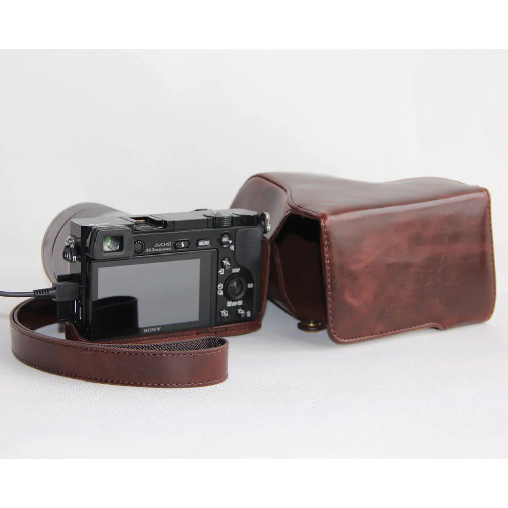 MegaGear Ever Ready Case for Sony A6000/A6300 with 16-50mm Lens (Dark Brown) - Image 4