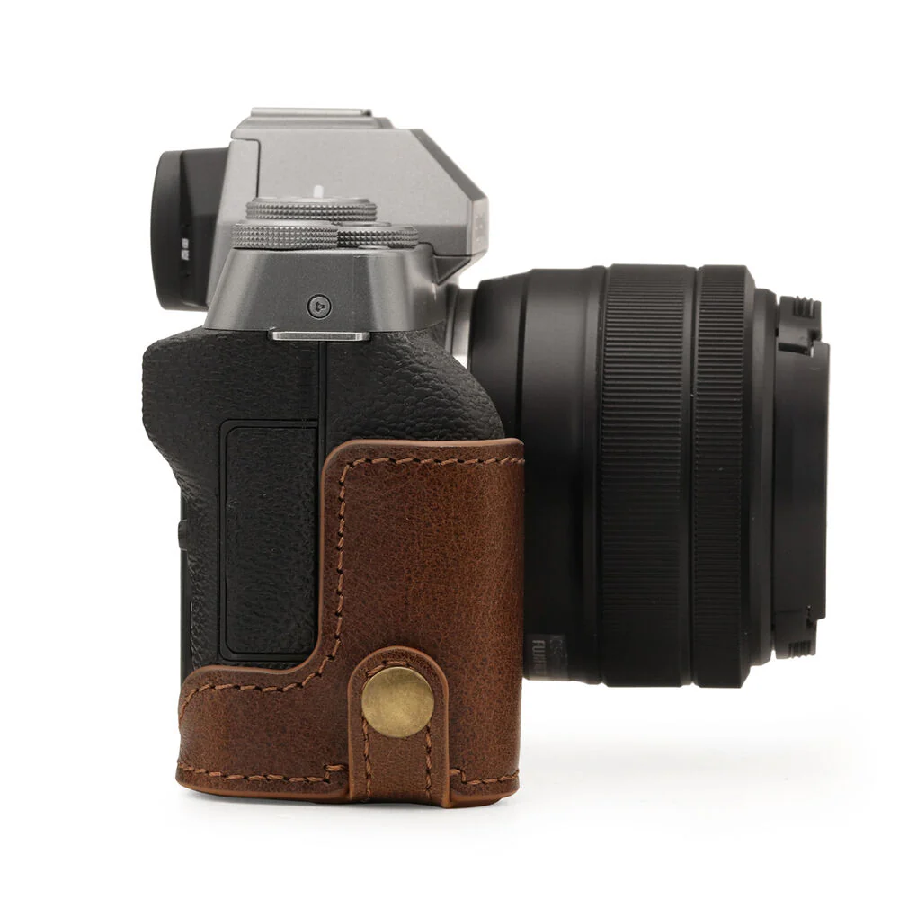 MegaGear Ever Ready Top Grain Leather Half Case for FUJIFILM X-T200 (Brown) - Image 3