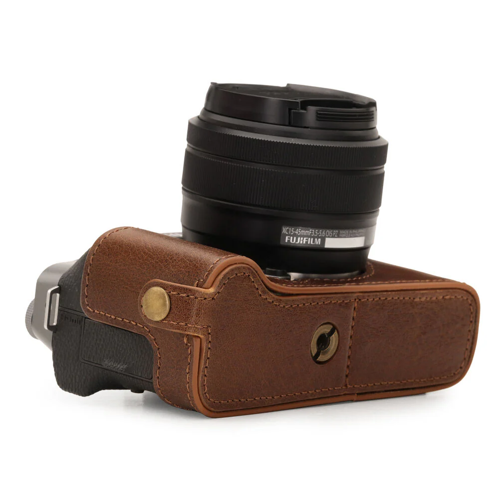 MegaGear Ever Ready Top Grain Leather Half Case for FUJIFILM X-T200 (Brown) - Image 5