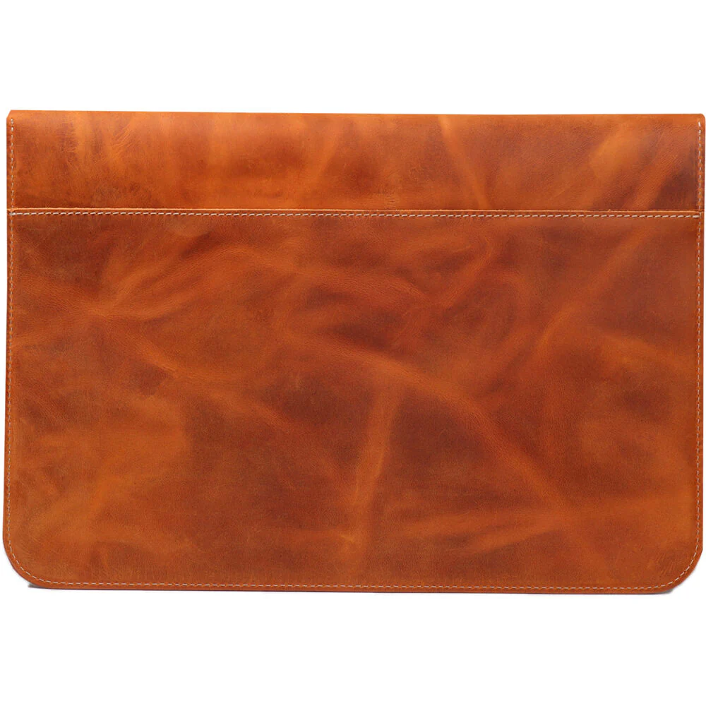 MegaGear Genuine Leather Sleeve Bag for 15-16" Laptop (Camel) - Image 4