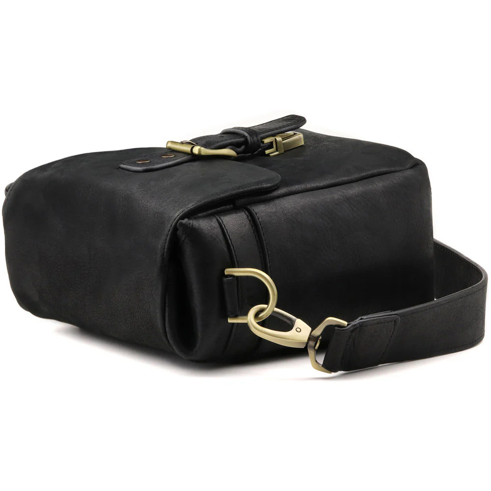 MegaGear Leather Camera Messenger Bag (Black) - Image 5