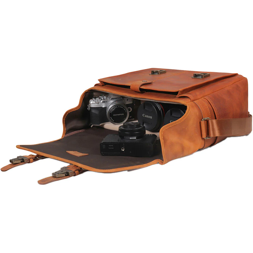 MegaGear Torres Pro Leather Vintage Messenger Bag (Camel) - Image 6