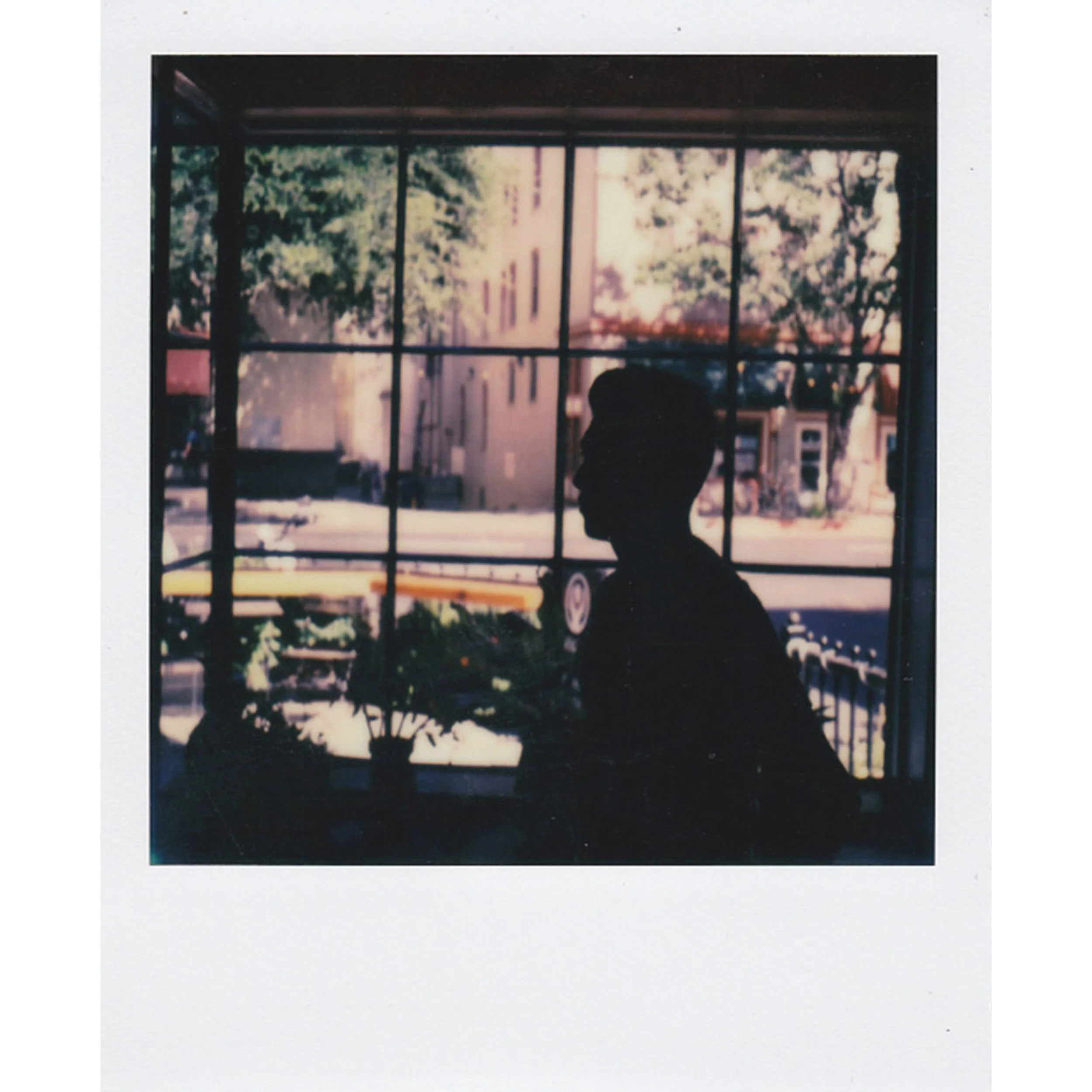 Mint Camera SLR670-S Noir Instant Film Camera - Image 11