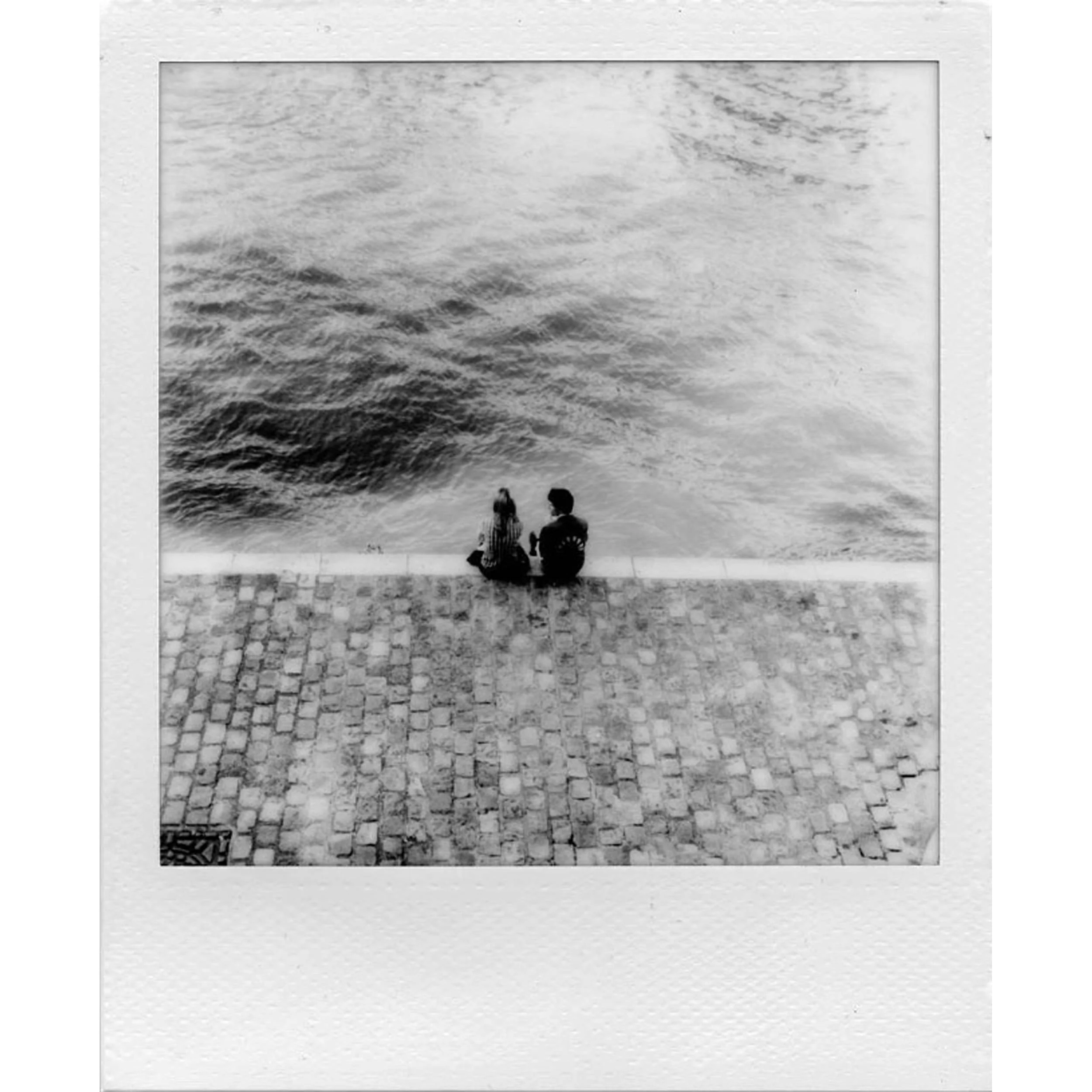Mint Camera SLR670-S Noir Instant Film Camera - Image 18