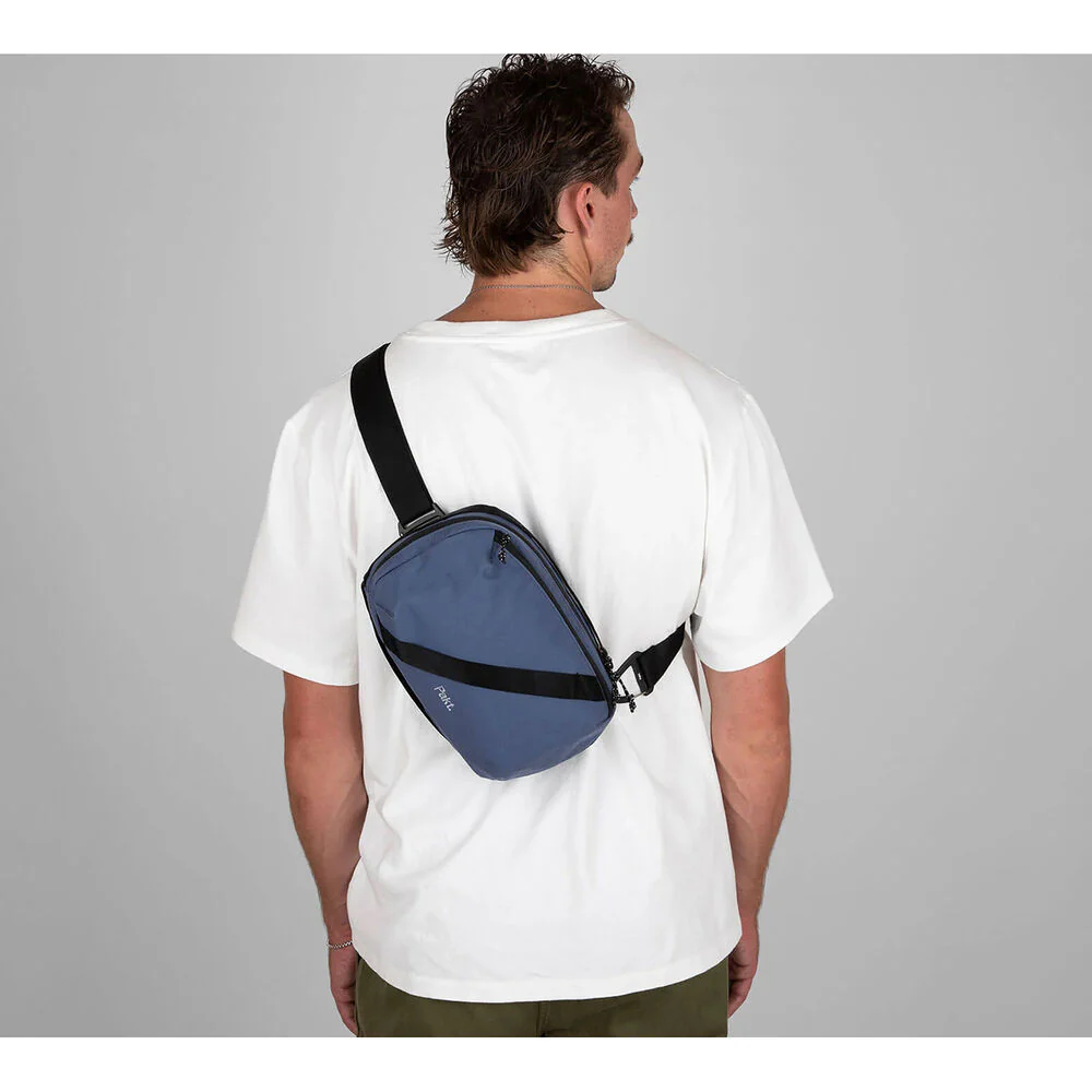Pakt Everyday Sling 2.0 (Ocean, 5L) - Image 6