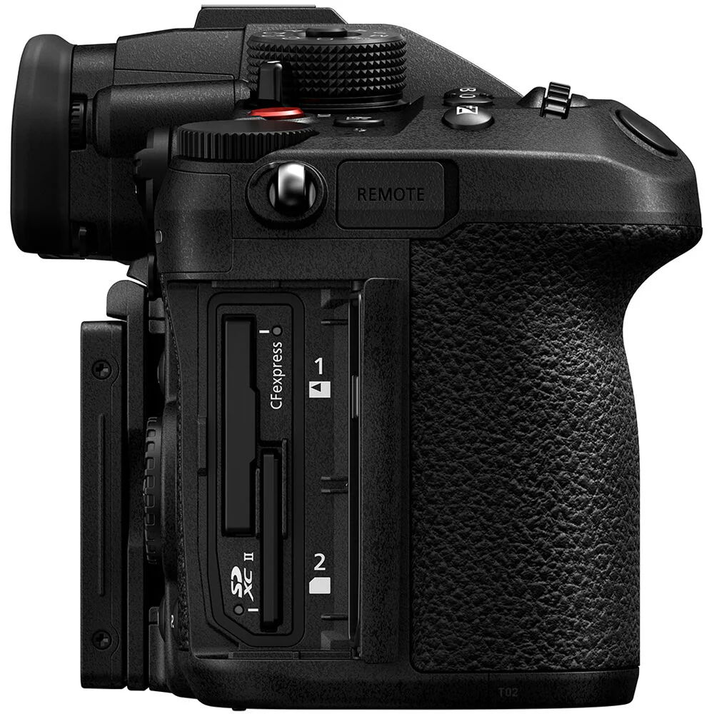 Panasonic Lumix GH7 Mirrorless Camera with 12-60mm f/2.8-4 Lens - Image 4