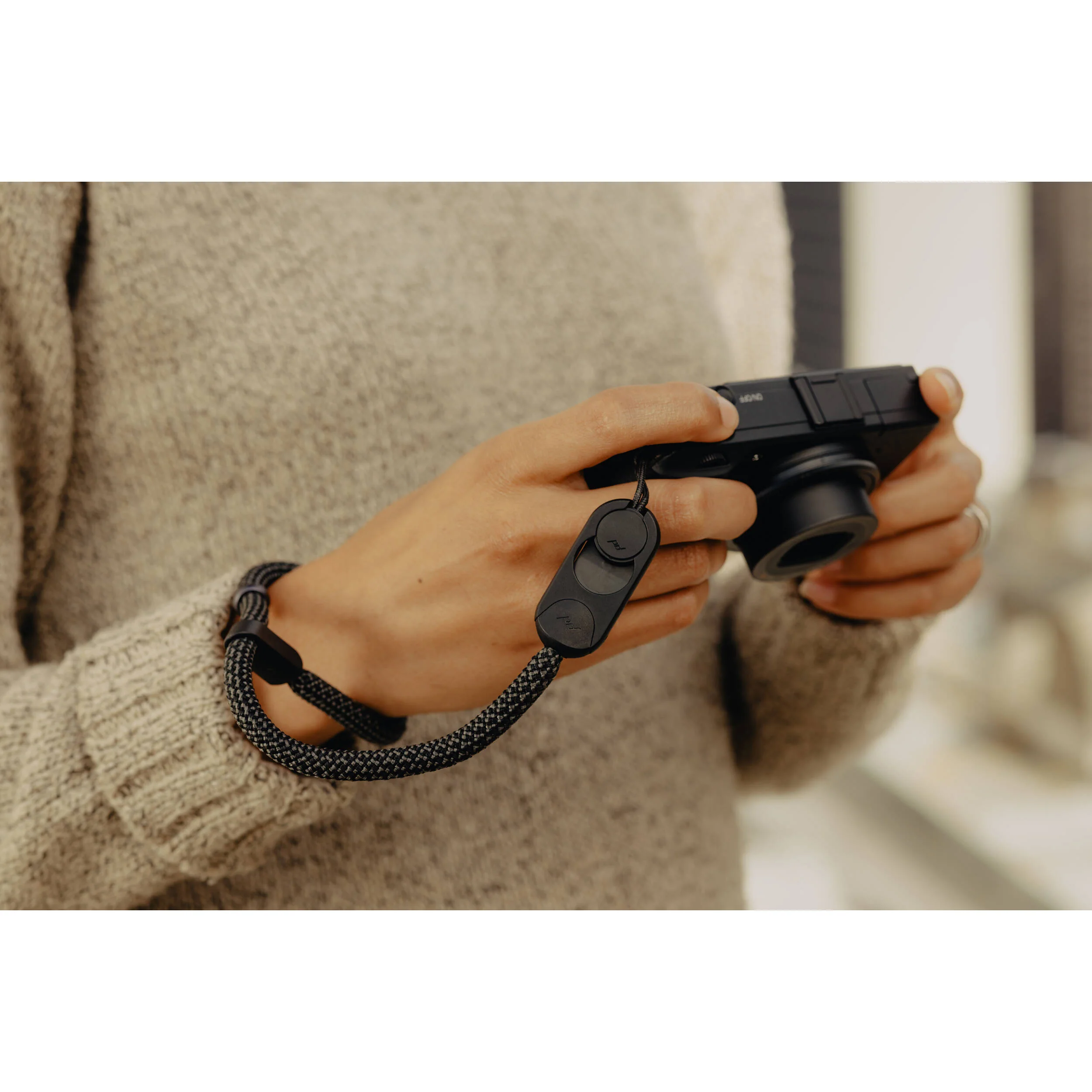 Peak Design Cuff Rope Camera Wrist Strap (Black) - Image 5