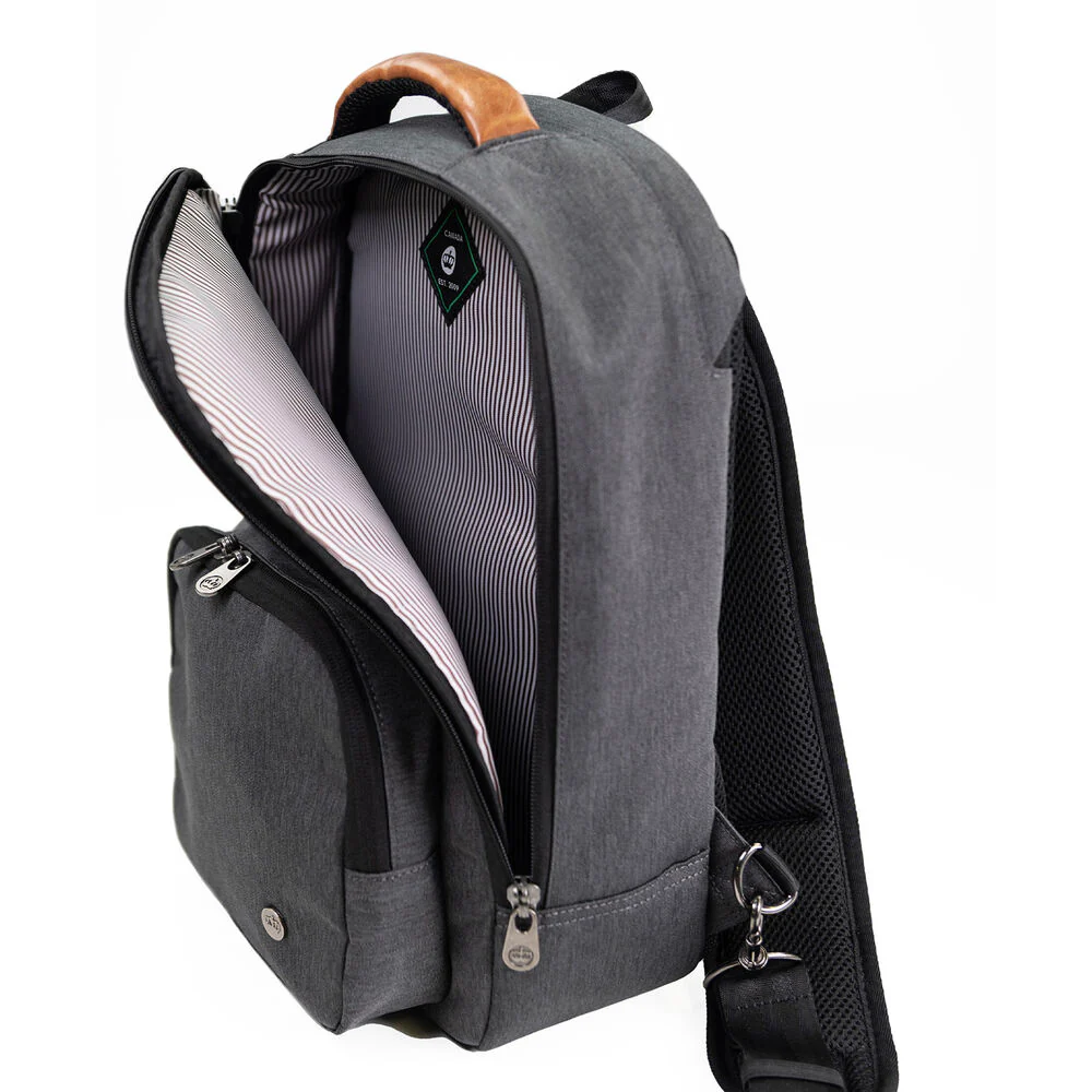 PKG International Robson Recycled Cross-Body Laptop Bag (Black/Gray, 12L) - Image 5