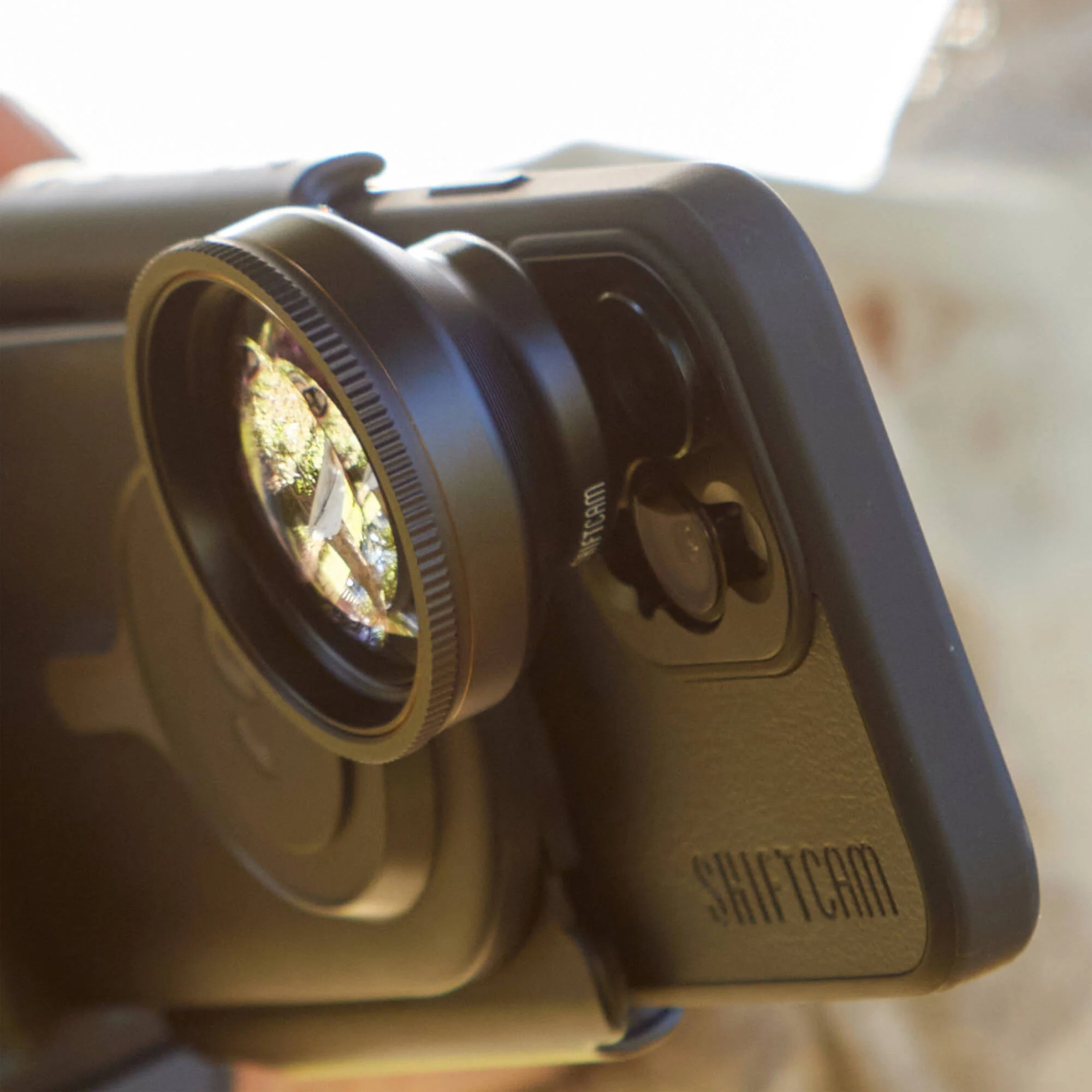 ShiftCam LensUltra 75mm Long Range Macro Lens - Image 5