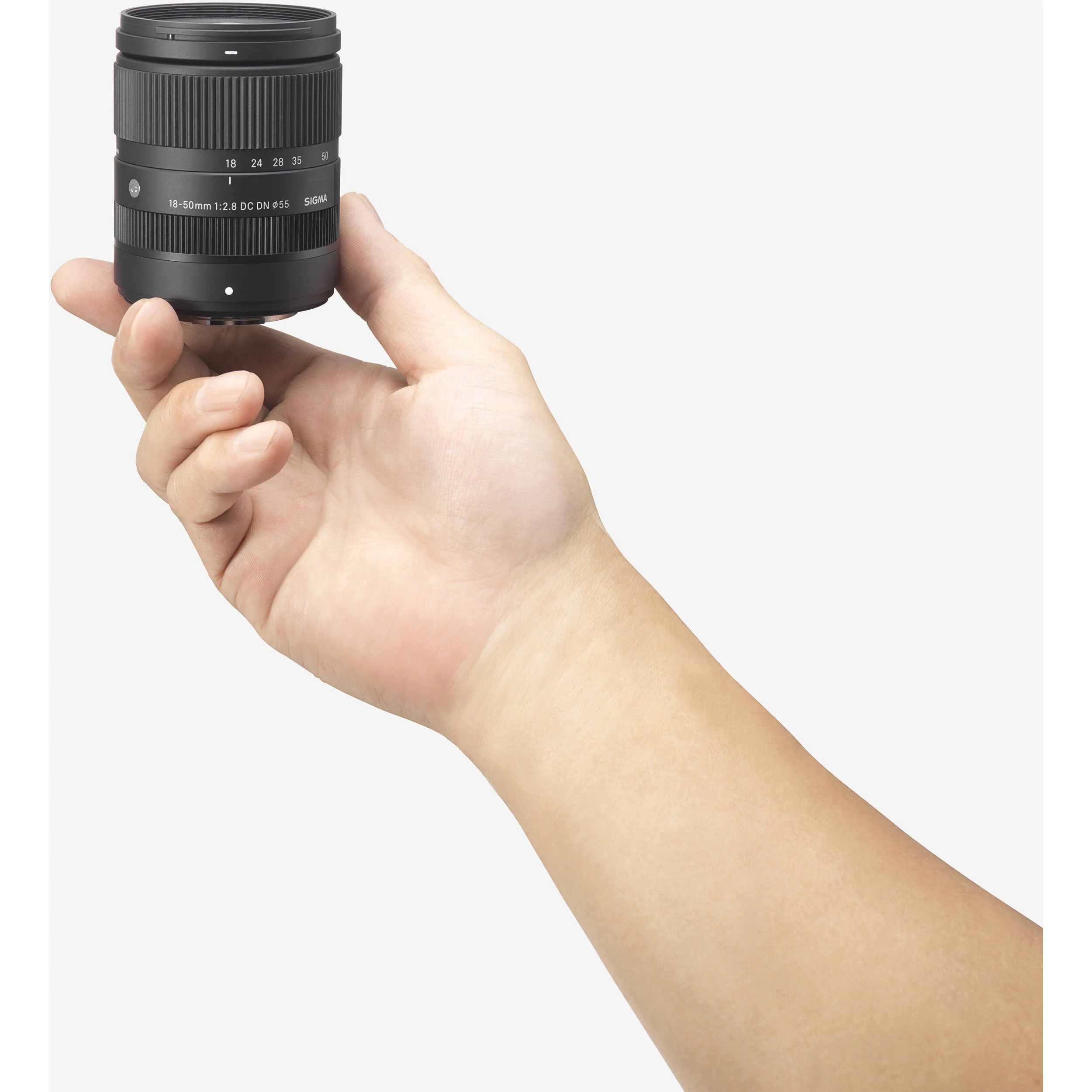 Sigma 18-50mm f/2.8 DC DN Contemporary Lens for FUJIFILM X - Image 3
