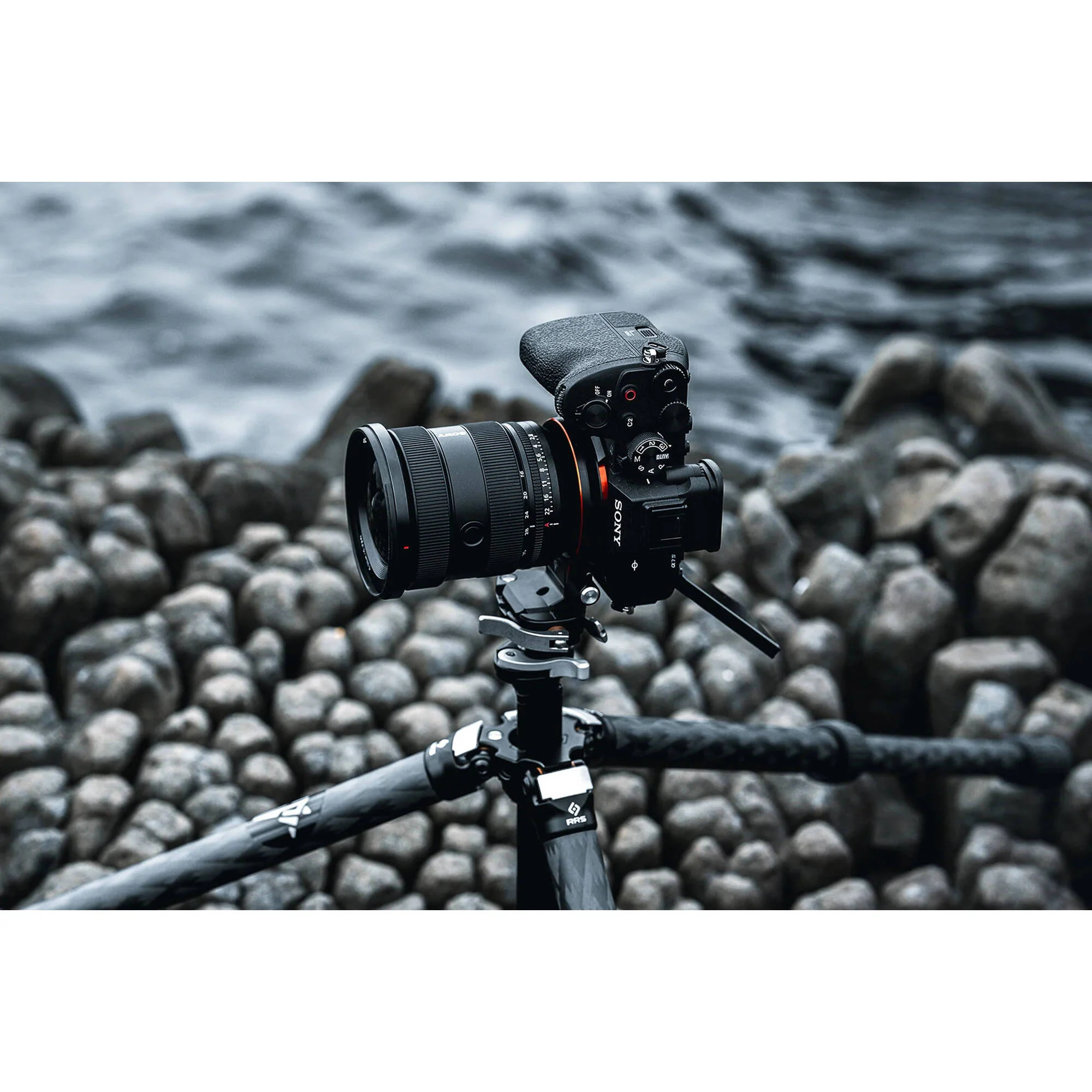 Silence Corner Atoll S+ Rotating Camera Collar for Select Sony Mirrorless Cameras (Black) - Image 7