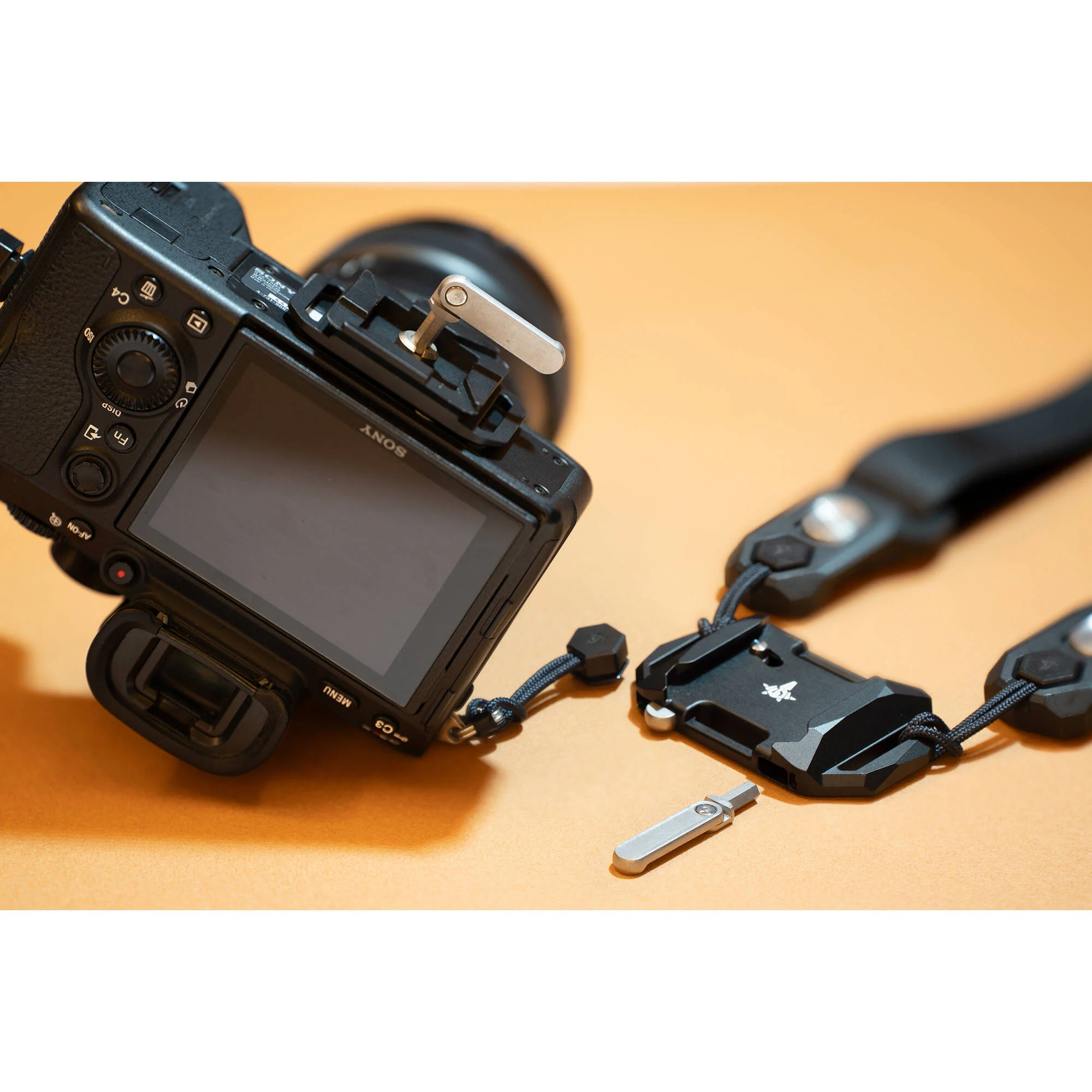 Silence Corner Manta Quick Release Camera Mount - Image 3