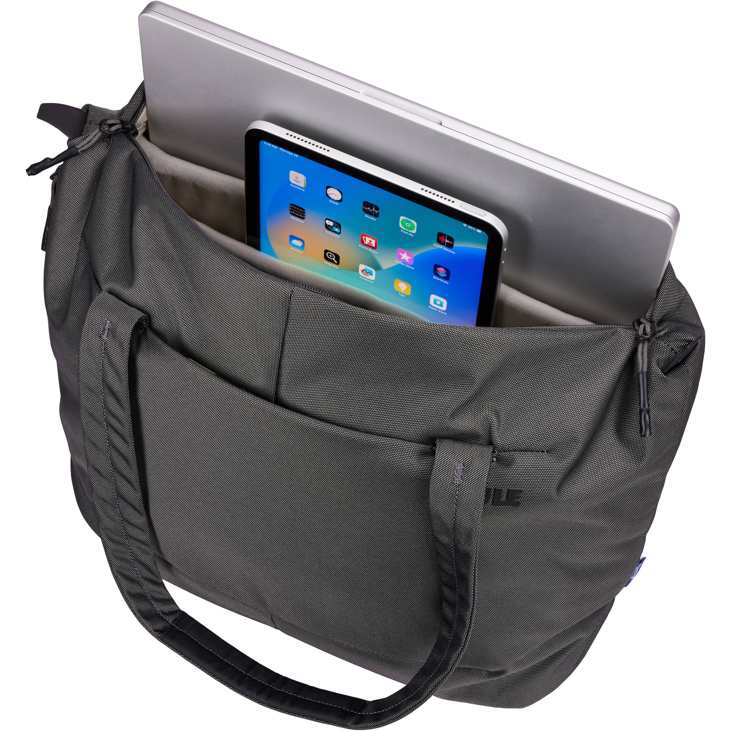 Thule Subterra 2 Tote Bag (Vetiver Gray, 22L) - Image 4