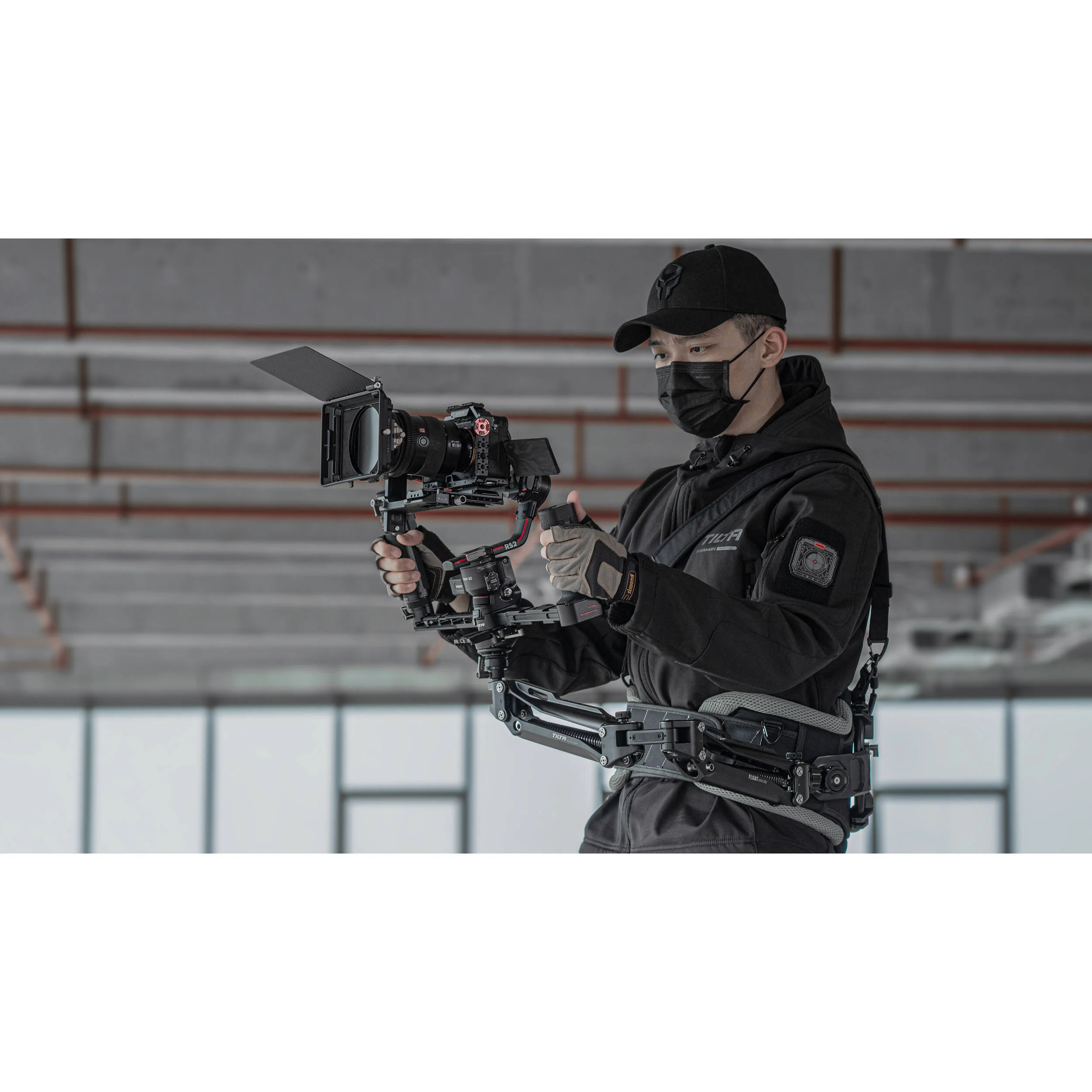 Tilta Float Dual-Handle Gimbal Support System - Image 2