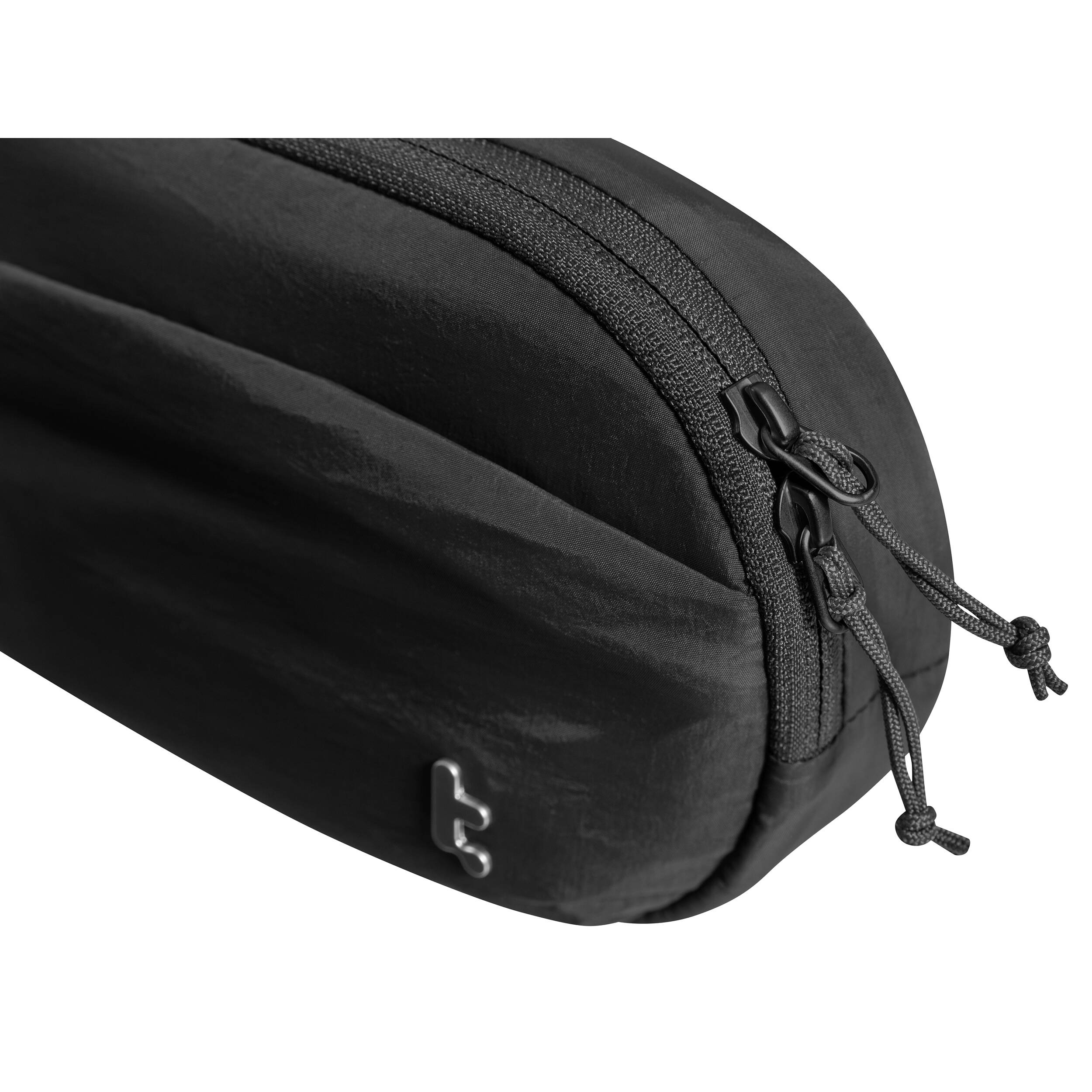 tomtoc SlingBean-T32 Belt Bag (Black, 1.5L) - Image 6
