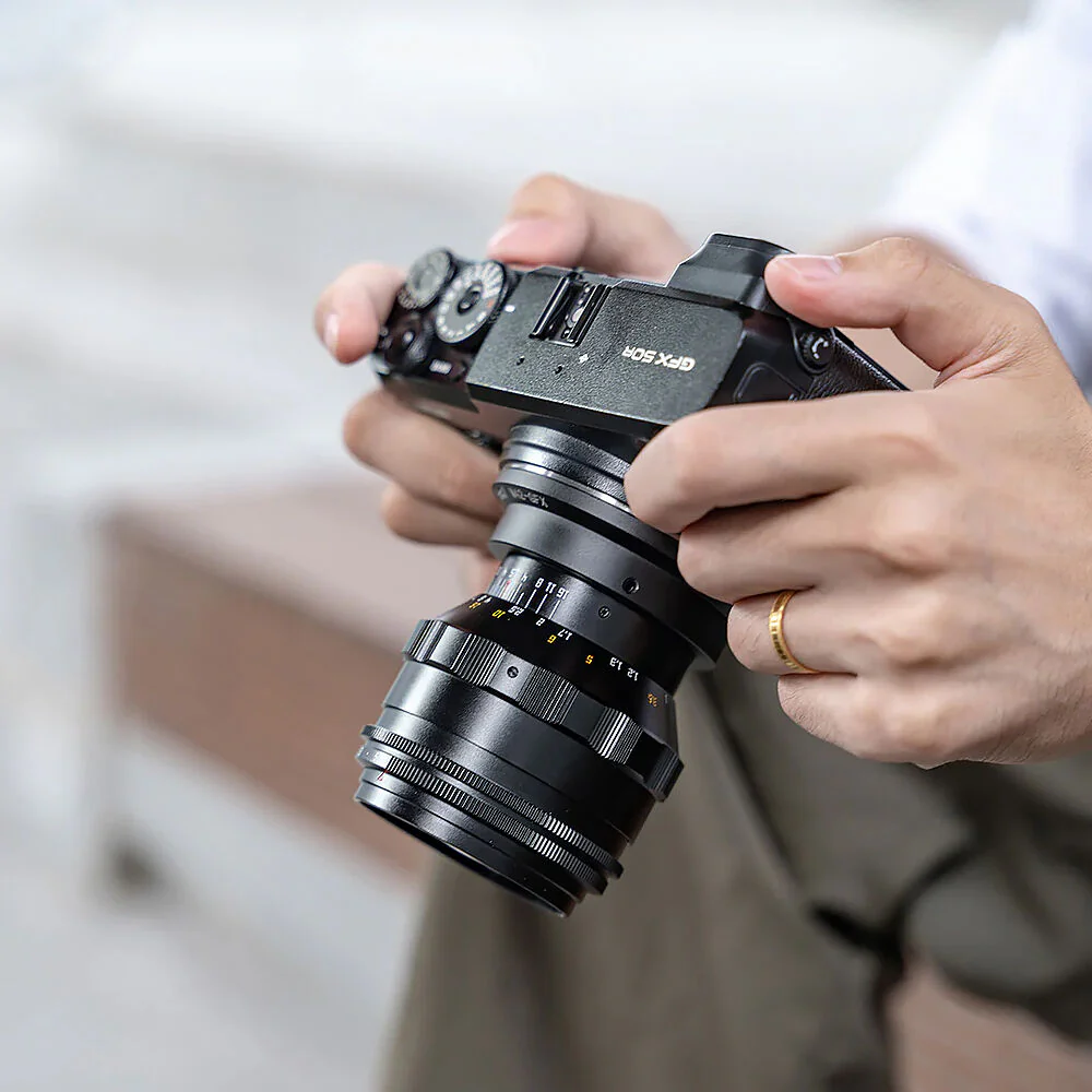 TTArtisan 75mm f/1.5 Swirly Bokeh Lens (M42, Black) - Image 6