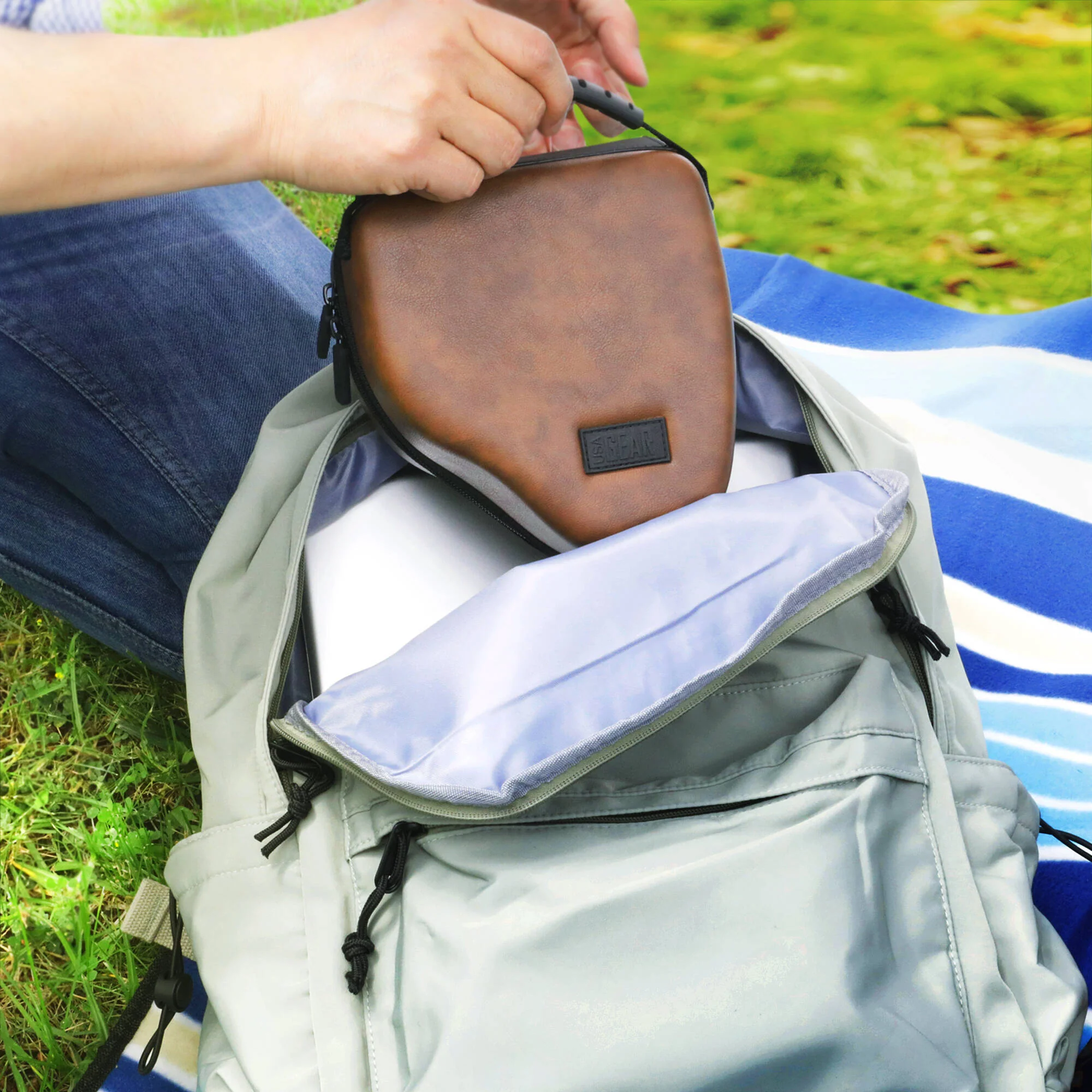 USA GEAR HSL300 Hard Shell Vegan Leather Case (Brown) - Image 6