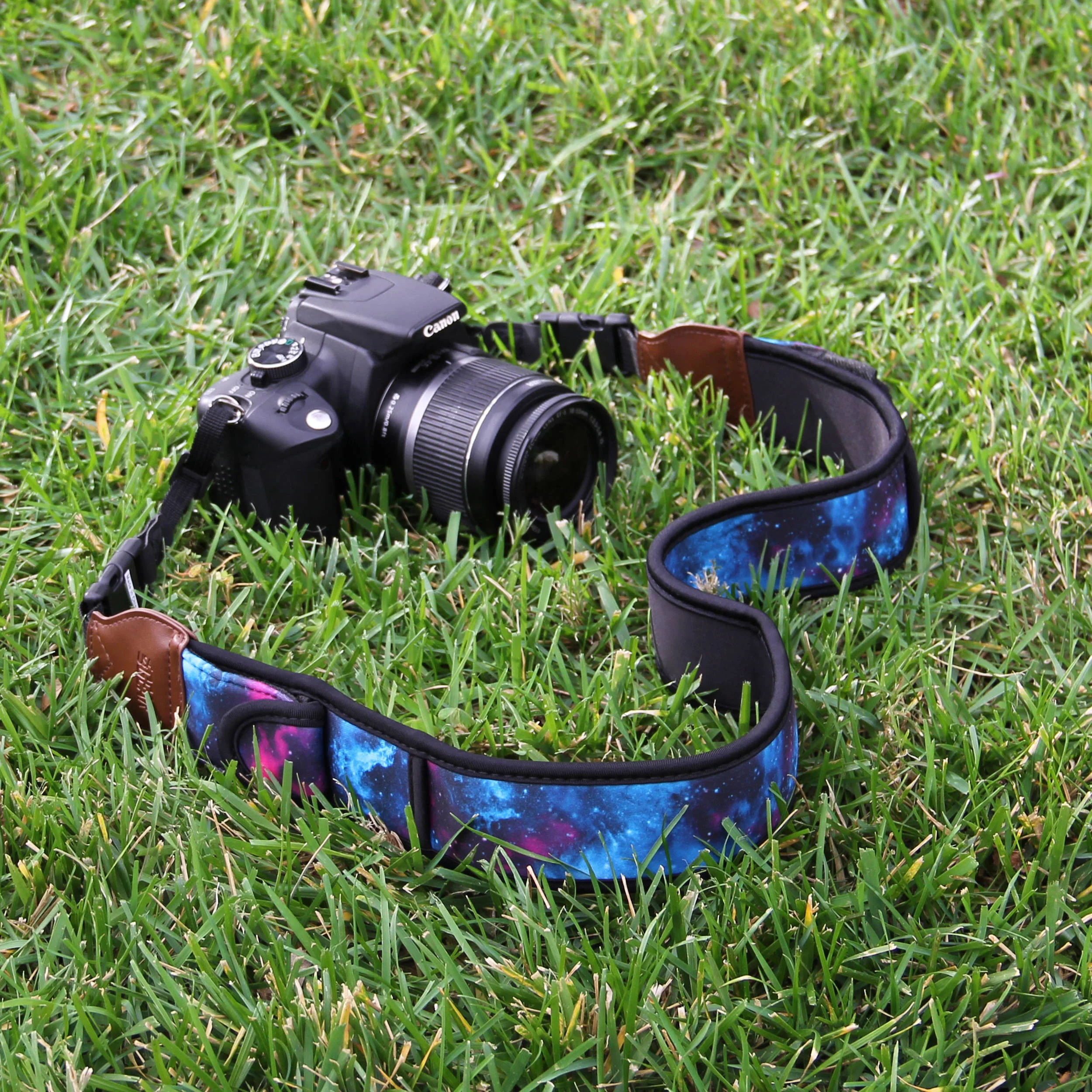 USA GEAR TrueSHOT CAM-STRAP (Galaxy) - Image 6