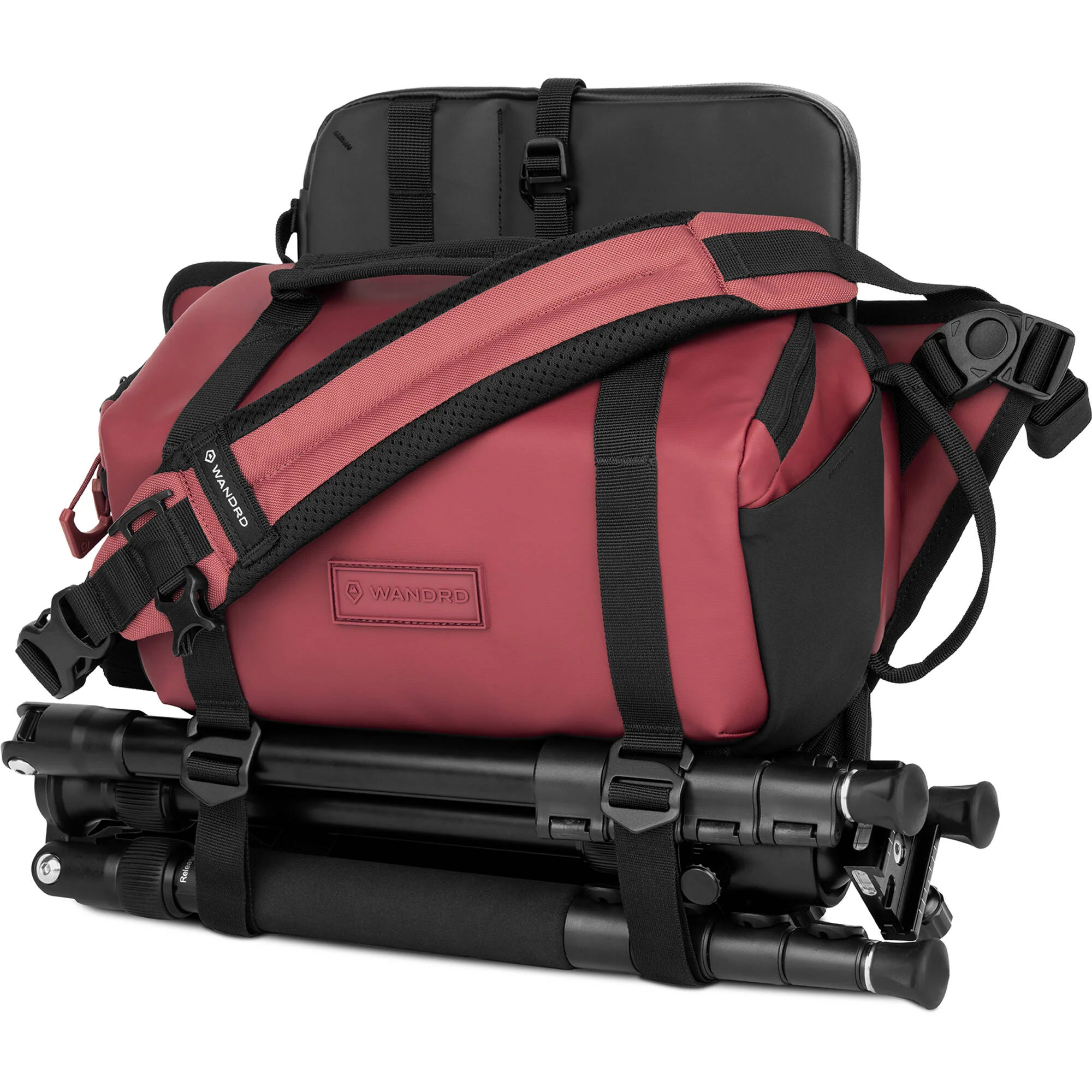 WANDRD ROGUE V2 Sling Bag (Rhone Burgundy, 6L) - Image 5
